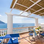 Exclusive Apartments Positano