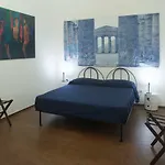 What are the best hotels near Duomo di Salerno?