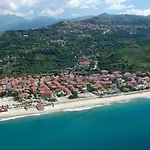 Eleatica Holiday Apartment