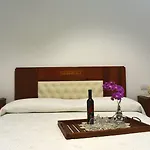 La Casa Di Nonna Elvira Suite Eros