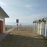 Signora Ruth - Sabbiadoro Residence Lignano