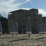 Bilocale In Riva Al Mare