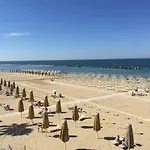 Bilocale In Riva Al Mare