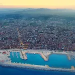 Climatizzato In Centro A 100M Dal Mare