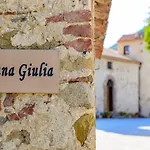 Donna Giulia