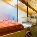 Simone Home
