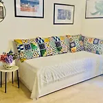 Residence Giulia With Big Terrace