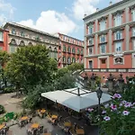 Arete Design Accommodations In Naples