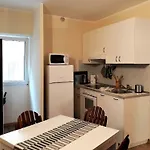 Quiet And Charming Apartment In The Centre With Air Conditioned