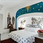Casa Mia - With Shared Pool And Parking Space