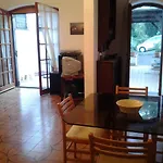 Villa Fronte Mare Con Piscina