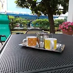 Un Giardino Vicino Al Mare