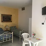 Casa Donnaregina