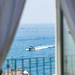 Amalfi Moon