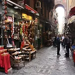 Discover Partenope