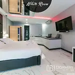 Luxury Suite
