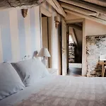 Regina Teodolinda Suites