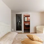 Elena House Gold Apartment
