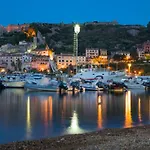 Elegant Apartment In Porto Ercole