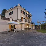 Amore Rentals - Villa Il Noce