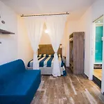 Basso Luciella - Guest House