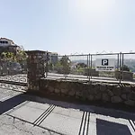 Trekking House
