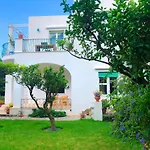 Regina Di Capri - Villa Maria -