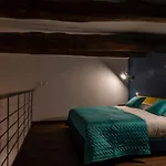 La Nova Flats