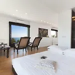 Amore Rentals - Villa Blugalli
