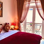 Doc May By Yolohotels