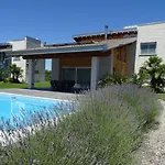 Villa Ocra