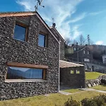 Magic Lake View With Beautiful Pool Area