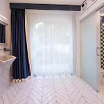 The Ivy Villa