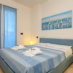 La Castellana Lake View Apartment