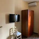 Room Elia