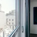 Mark'S Gallery Apartment By Myhomeincomo