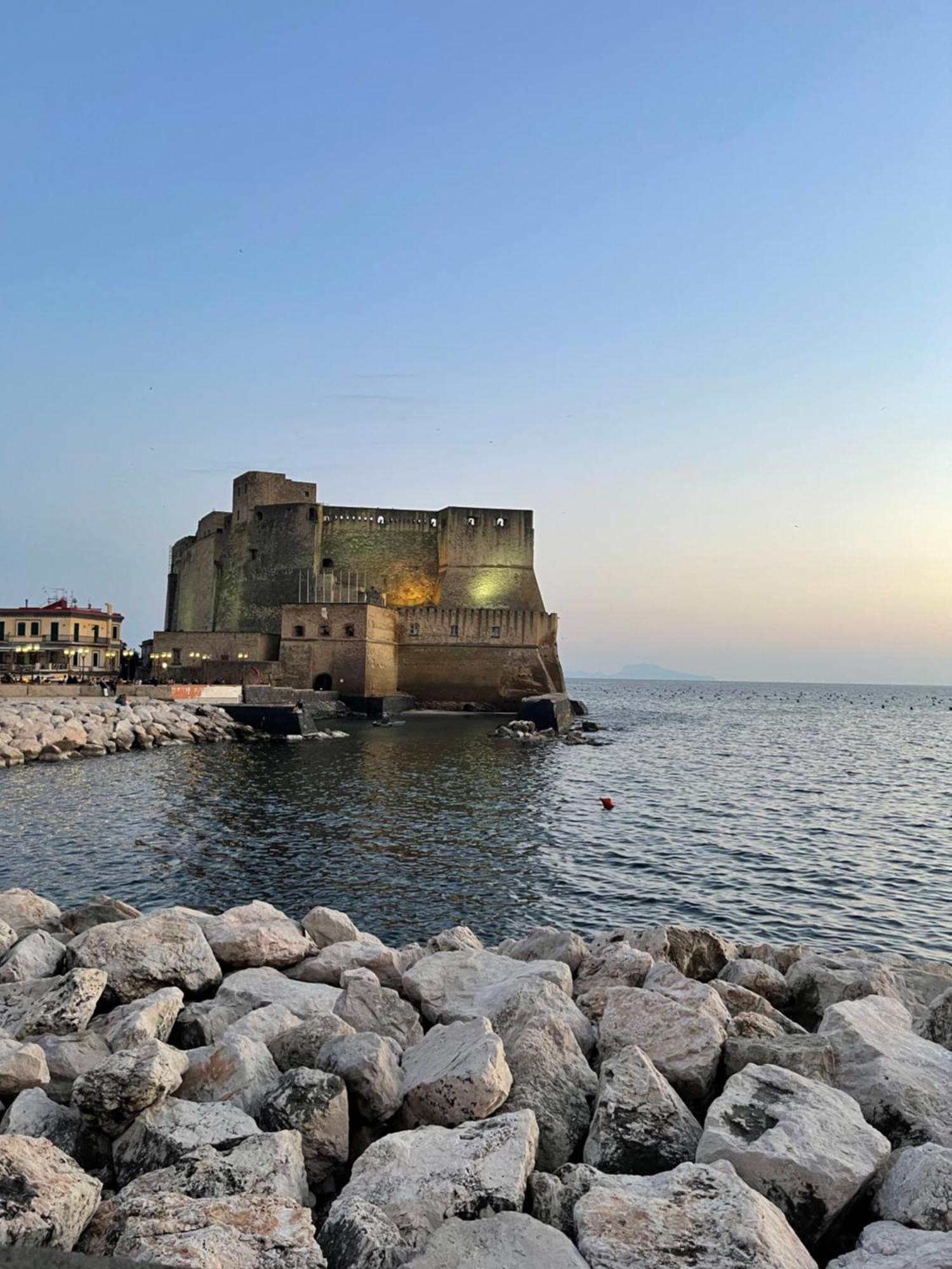 Cozy On The Seafront Napoli-mergellina 나폴리