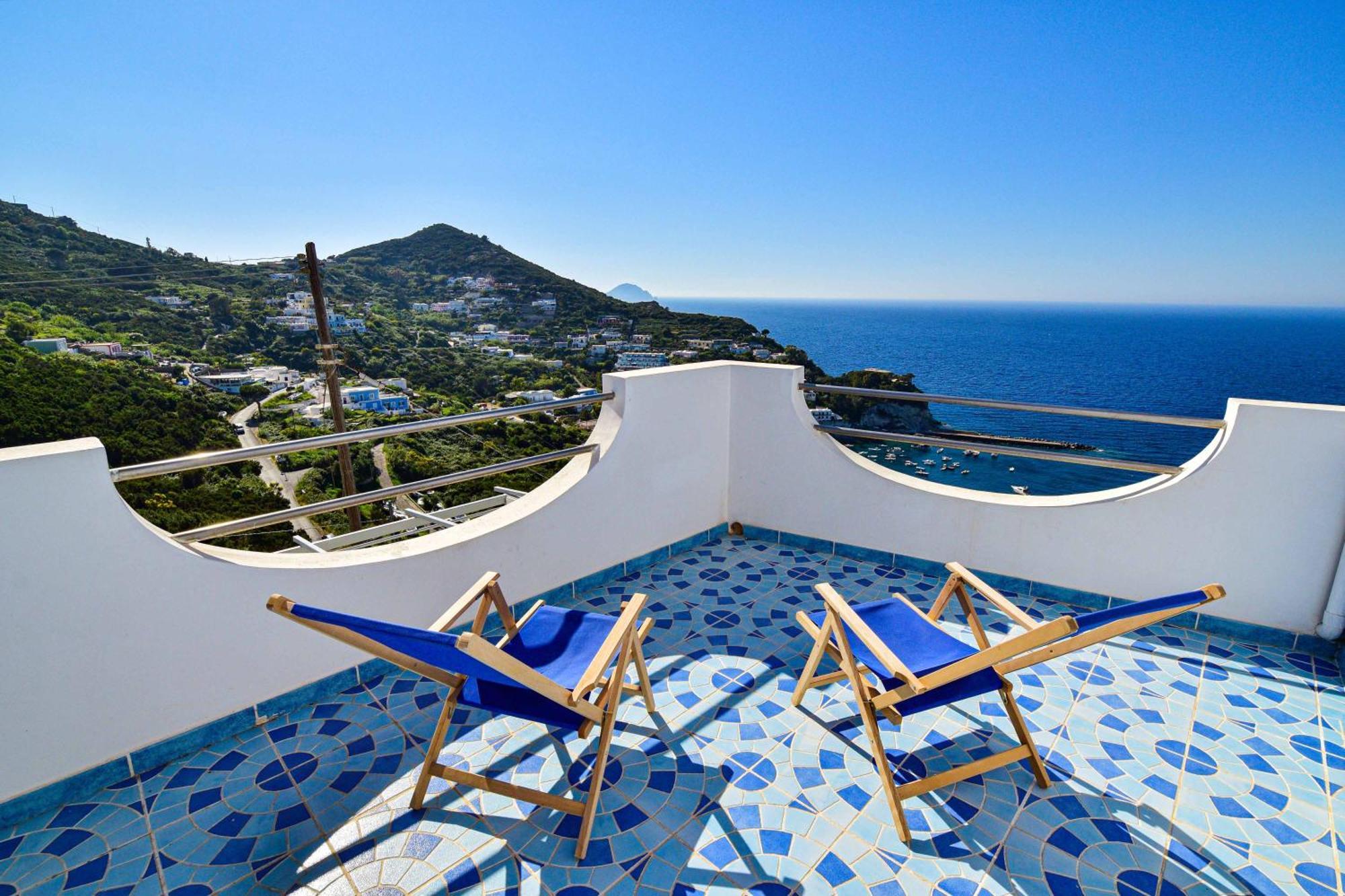 Solemareponza Casa Eleonora - Le Piscine Naturali *
