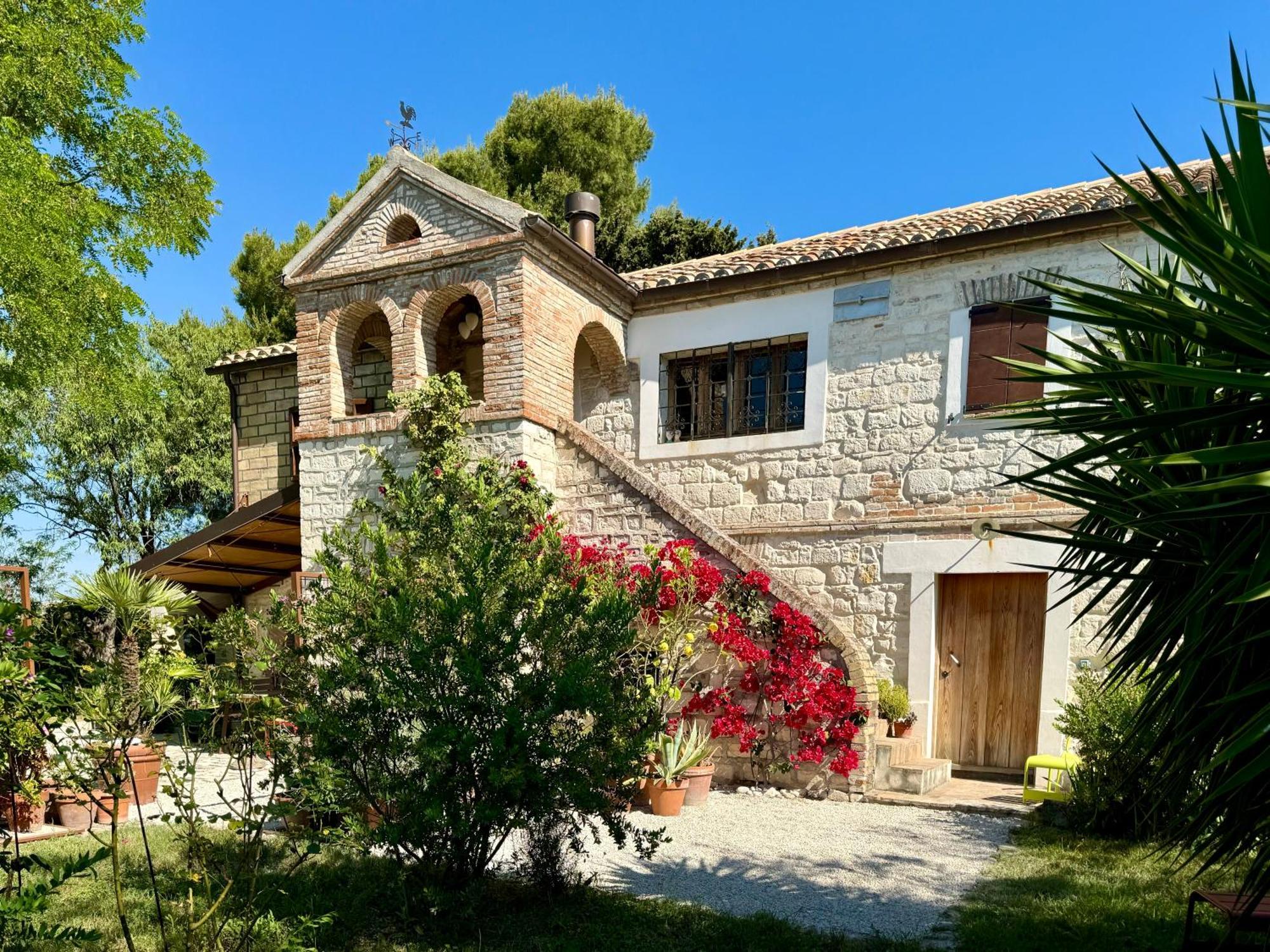 Casa Ancarano Historic Panoramic Position Sea 3km 4-8pers Casa vacanze