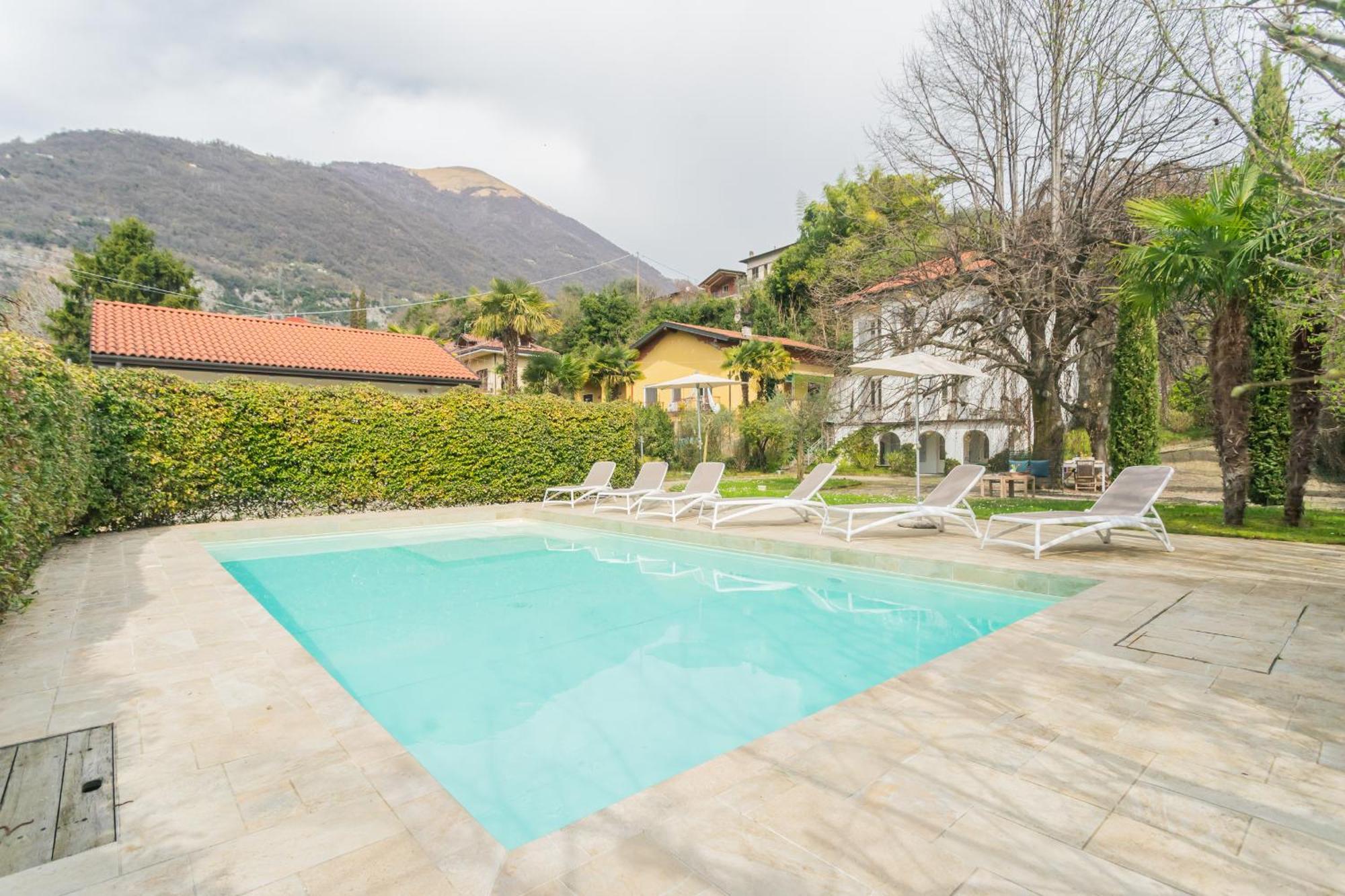 Olga With Private Pool By Rent *