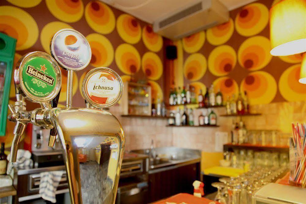 Sunflower Backpacker Hotel 2*