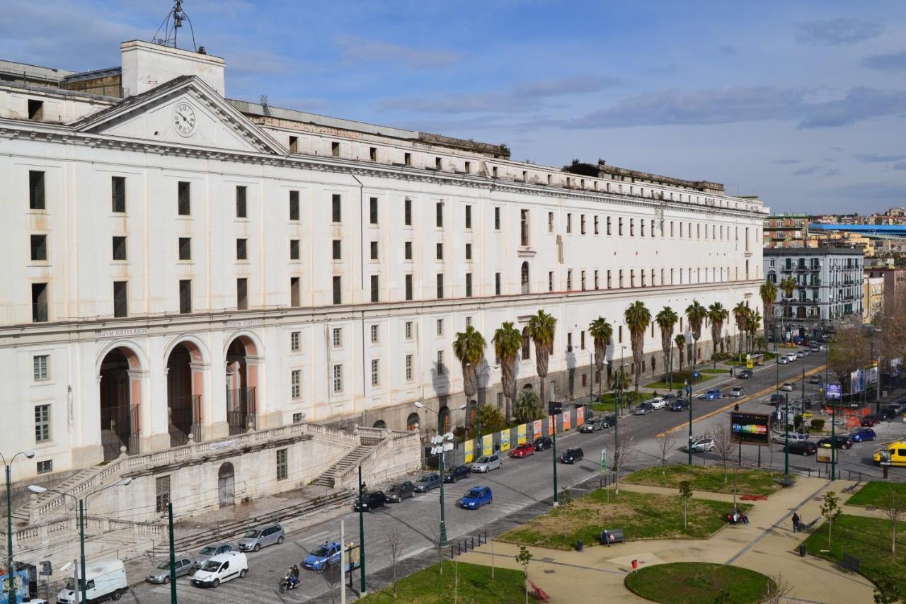 Terrazza Carlo Iii * Nápoles